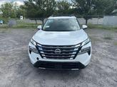 Thumbnail of 2025 Everest White Pearl Nissan Rogue