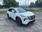 Thumbnail of 2025 Everest White Pearl Nissan Rogue