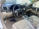 Thumbnail of 2009 Blizzard Pearl Toyota Highlander