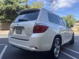 Thumbnail of 2009 Blizzard Pearl Toyota Highlander