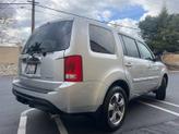 Thumbnail of 2015 Alabaster Silver Metallic Honda Pilot