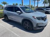 Photo of 2022 Gray Honda Pilot