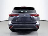 Thumbnail of 2022 Magnetic Gray Metallic Toyota Highlander