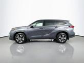 Thumbnail of 2022 Magnetic Gray Metallic Toyota Highlander