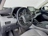Thumbnail of 2022 Moon Dust Toyota Highlander
