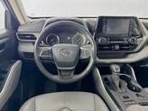 Thumbnail of 2022 Moon Dust Toyota Highlander