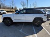Thumbnail of 2025 Bright White Clearcoat Jeep Grand Cherokee