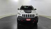Thumbnail of 2018 Bright White Clearcoat Jeep Cherokee