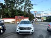 Thumbnail of 2021 White Volkswagen Atlas