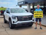 Photo of 2025 Summit White GMC Terrain