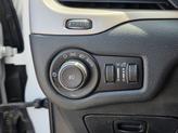 Thumbnail of 2016 Bright White Clearcoat Jeep Cherokee