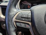 Thumbnail of 2016 Bright White Clearcoat Jeep Cherokee