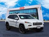 Photo of 2016 Bright White Clearcoat Jeep Cherokee