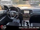 Thumbnail of 2021 Diamond Black Crystal Pearlcoat Jeep Grand Cherokee