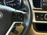 Thumbnail of 2017 Alumina Jade Metallic Toyota Highlander