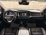 Thumbnail of 2017 Predawn Gray Mica Toyota Highlander