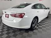 Thumbnail of 2019 Summit White Chevrolet Malibu