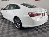 Thumbnail of 2019 Summit White Chevrolet Malibu