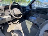 Thumbnail of 2003 Silver Birch Clearcoat Metallic Ford Excursion