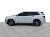 Thumbnail of 2024 Crystal White Tricoat Cadillac XT6
