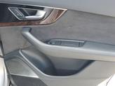 Thumbnail of 2018 Florett Silver Metallic Audi Q7