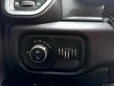 Thumbnail of 2019 Diamond Black Crystal Pearlcoat RAM 1500