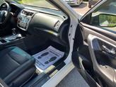 Thumbnail of 2018 Glacier White Nissan Altima