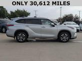 Thumbnail of 2023 Celestial Silver Toyota Highlander Hybrid