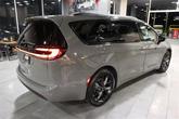 Thumbnail of 2024 Ceramic Gray Clearcoat Chrysler Pacifica