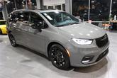 Thumbnail of 2024 Ceramic Gray Clearcoat Chrysler Pacifica