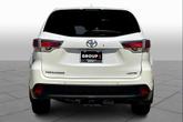 Thumbnail of 2015 Blizzard Pearl Toyota Highlander