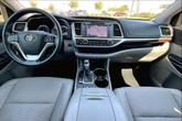 Thumbnail of 2015 Blizzard Pearl Toyota Highlander