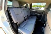 Thumbnail of 2019 Blizzard Pearl Toyota Highlander
