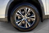 Thumbnail of 2019 Blizzard Pearl Toyota Highlander