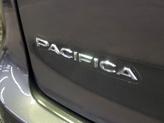 Thumbnail of 2022 Granite Crystal Metallic Clearcoat Chrysler Pacifica