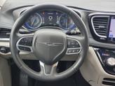 Thumbnail of 2022 Granite Crystal Metallic Clearcoat Chrysler Pacifica