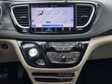 Thumbnail of 2022 Granite Crystal Metallic Clearcoat Chrysler Pacifica