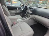 Thumbnail of 2012 Gray Toyota Highlander