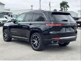 Thumbnail of 2023 Diamond Black Crystal Pearlcoat Jeep Grand Cherokee 4xe