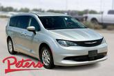 Photo of 2023 Silver Mist Clearcoat Chrysler Voyager