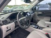 Thumbnail of 2022 Lunar Silver Metallic Honda Pilot