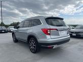 Thumbnail of 2022 Lunar Silver Metallic Honda Pilot