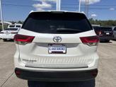 Thumbnail of 2017 White Toyota Highlander