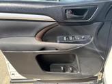 Thumbnail of 2017 White Toyota Highlander