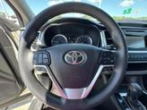 Thumbnail of 2017 White Toyota Highlander