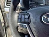 Thumbnail of 2017 White Toyota Highlander
