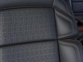 Thumbnail of 2025 Crystal White Metallic Clearcoat Lincoln Navigator