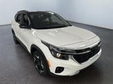 Photo of 2026 White Kia Seltos