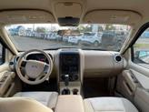 Thumbnail of 2006 Pueblo Gold Clearcoat Metallic Ford Explorer