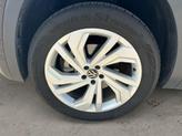 Thumbnail of 2021 Deep Black Pearl Volkswagen Atlas